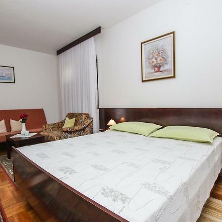 Apartmani Janja 波雷奇 外观 照片