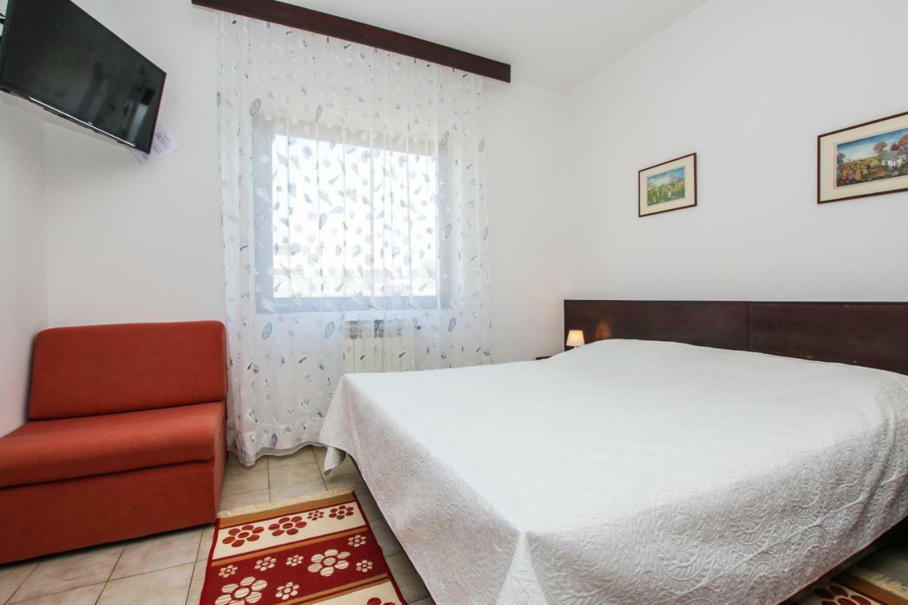 Apartmani Janja 波雷奇 外观 照片